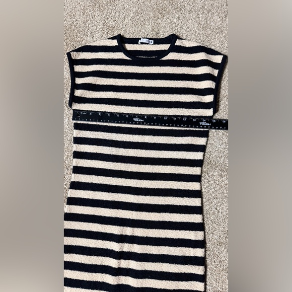 Zara sleeveless knit midi dress. 
Striped Black and cream Dress - Picture 7 of 10